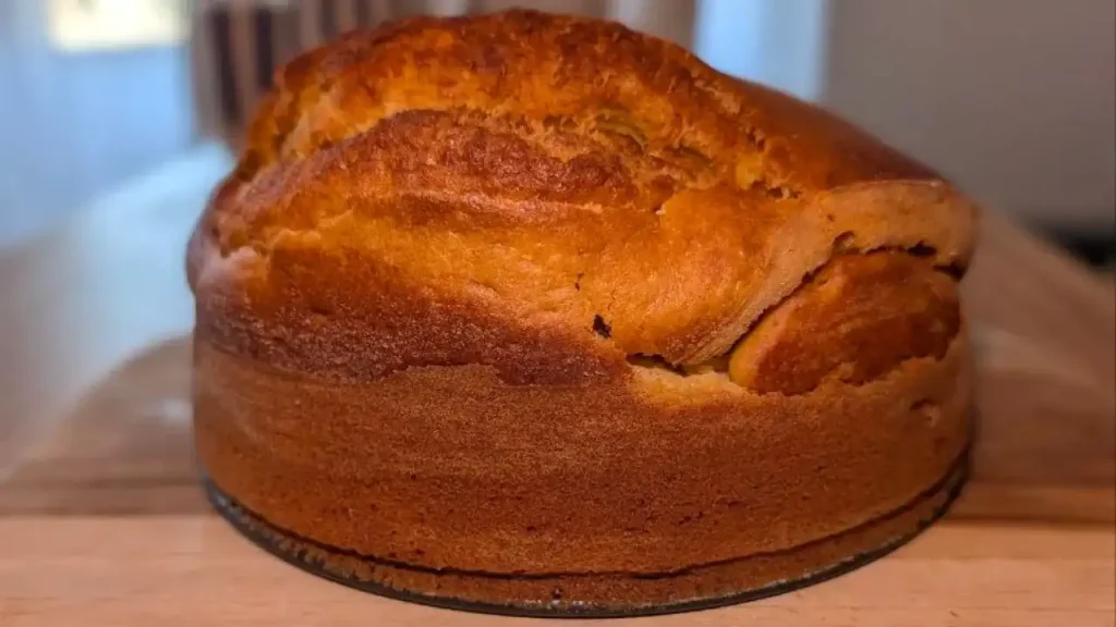 Ma recette de gâteau nature moelleux : ultra simple, sans beurre et sans balance par en-cuisine-avec-julie.com
