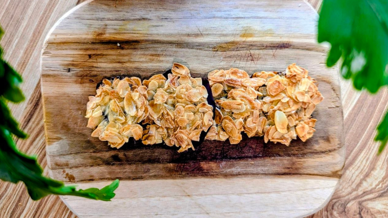 Ma recette de tuiles aux amandes maison : croustillantes et irrésistibles par en-cuisine-avec-julie.com